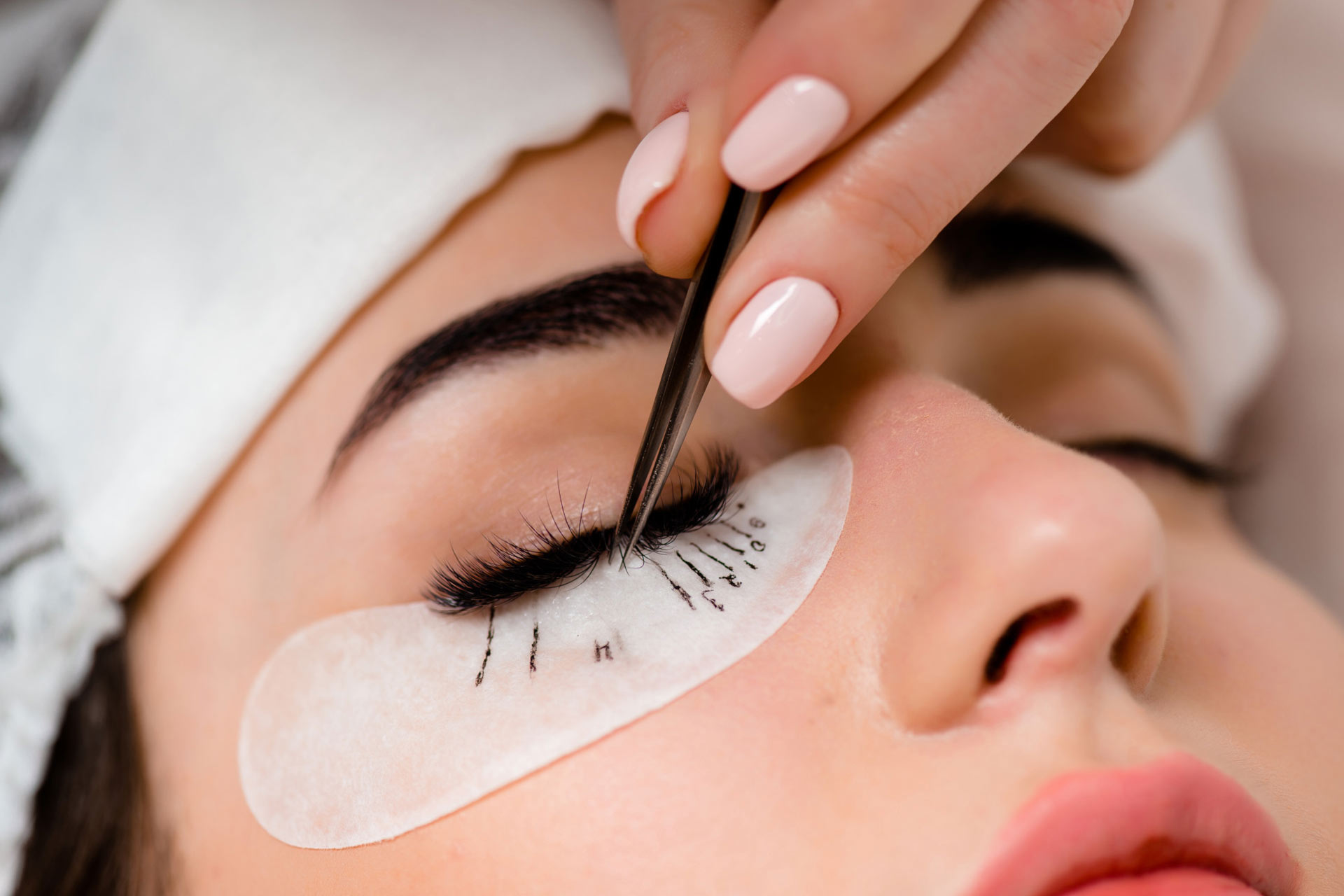 Natural Lash Care for Lasting Beauty & Volume